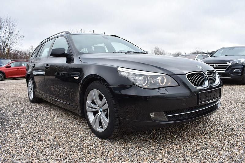 Gebraucht BMW 525 Lifestyle 197 PS (144 kW) 2009 Schwarz Kombi