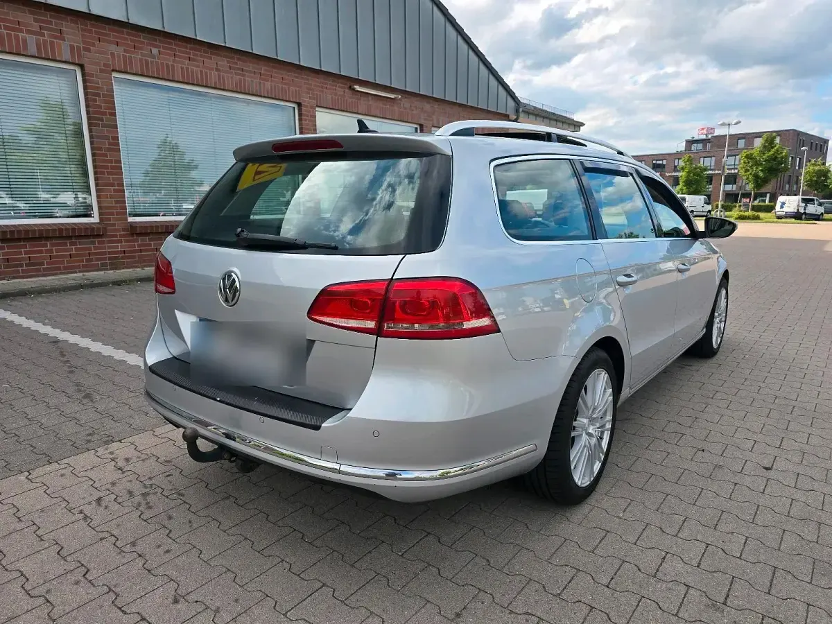 Gebraucht VW Passat Highline 140 PS (102 kW) 2011 Grau Kombi