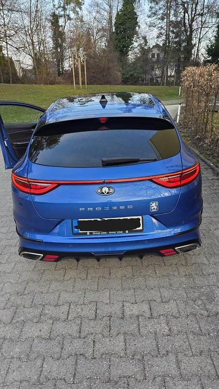 Gebraucht Kia ProCeed GT 204 PS (150 kW) 2019 Blau Kombi