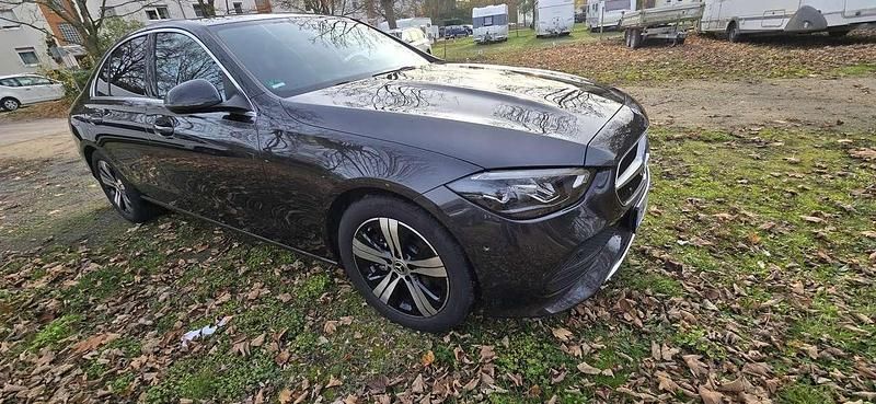 Grau Gebraucht 2023 Mercedes 200 Avantgarde Limousine | 32.450 € (Teuer) - Bild 1/4