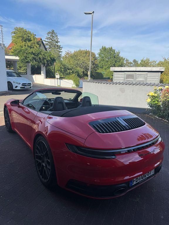 Gebraucht Porsche 992 450 PS (330 kW) 2020 Rot Cabrio