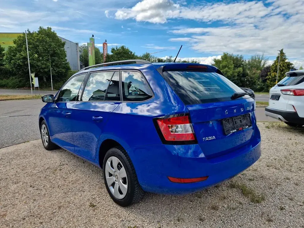 Gebraucht Skoda Fabia Active 60 PS (44 kW) 2022 Blau Kleinwagen