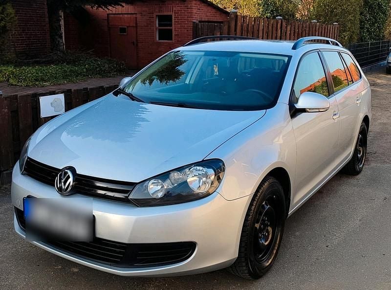 Grau Gebraucht 2013 VW Golf VII Kombi | 4.000 € (Guter Preis) - Bild 1/4