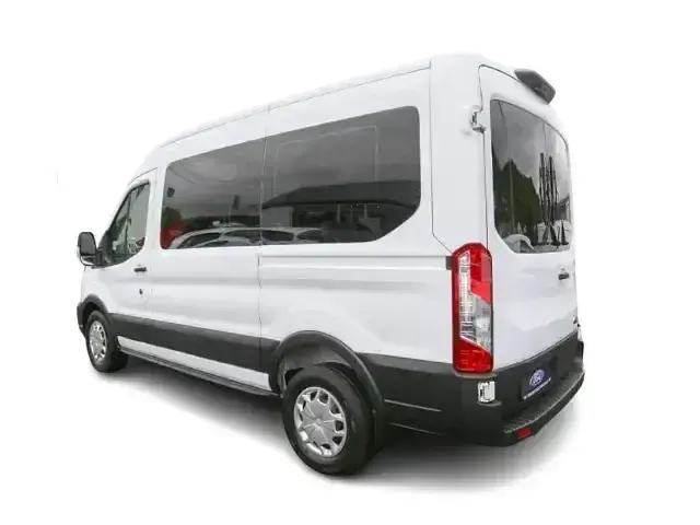 Gebraucht Ford Transit Trend 150 PS (110 kW) 2022 Weiss Kombi