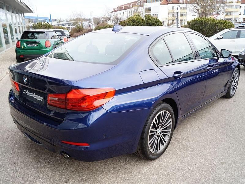 Gebraucht BMW 530 Sport Line 252 PS (185 kW) 2019 Blau Limousine