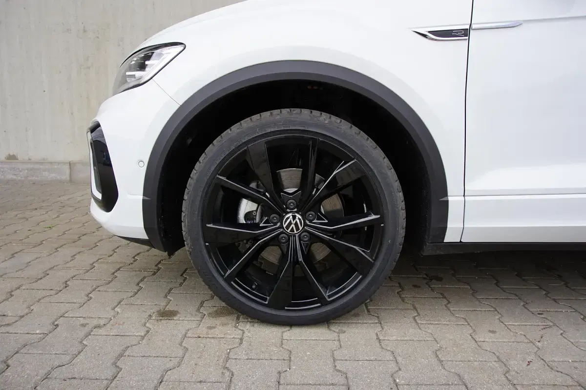 Neu VW T-Roc R-line 150 PS (110 kW) 2026 Pure weiß SUV