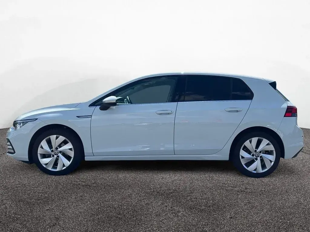 Gebraucht VW Golf VIII Style 131 PS (96 kW) 2024 Weiß Limousine