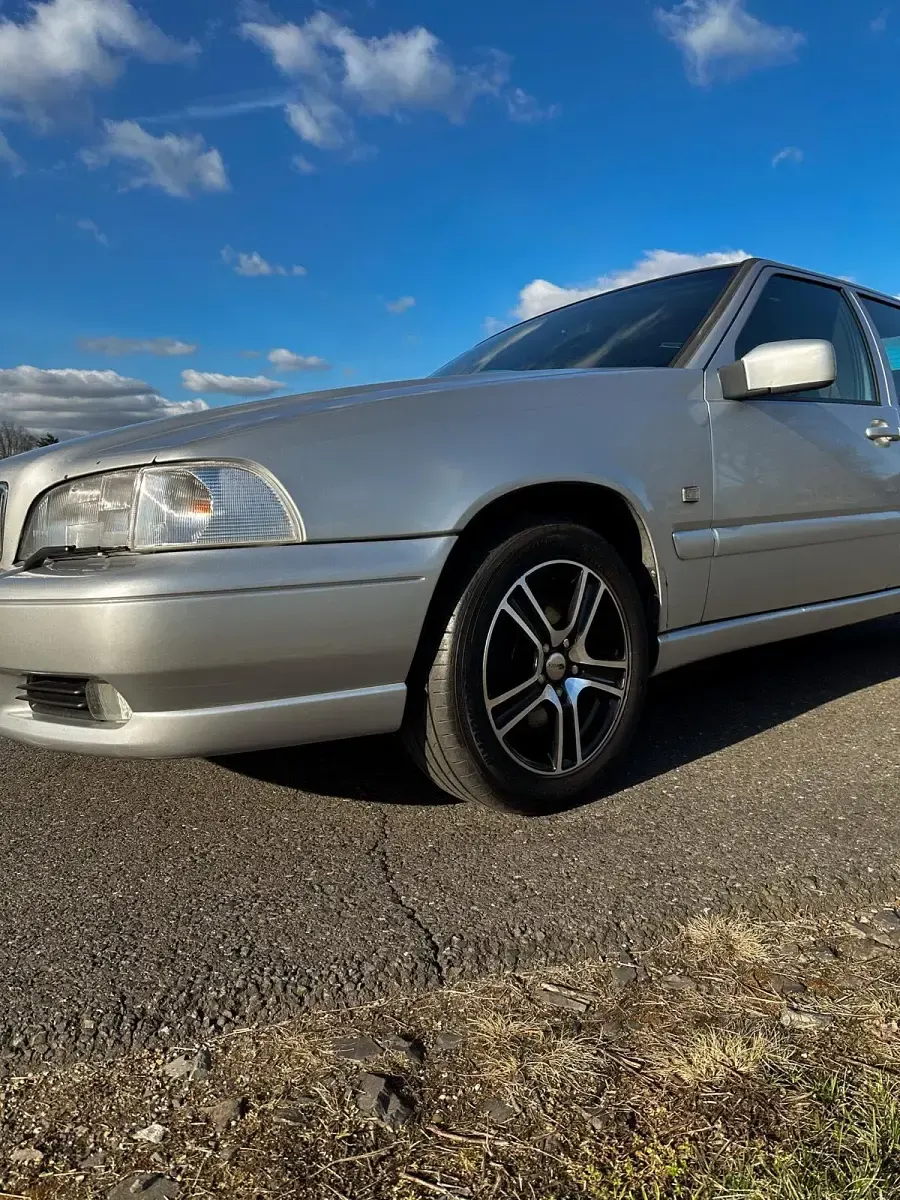 Gebraucht Volvo S70 140 PS (102 kW) 1997 Silber Limousine