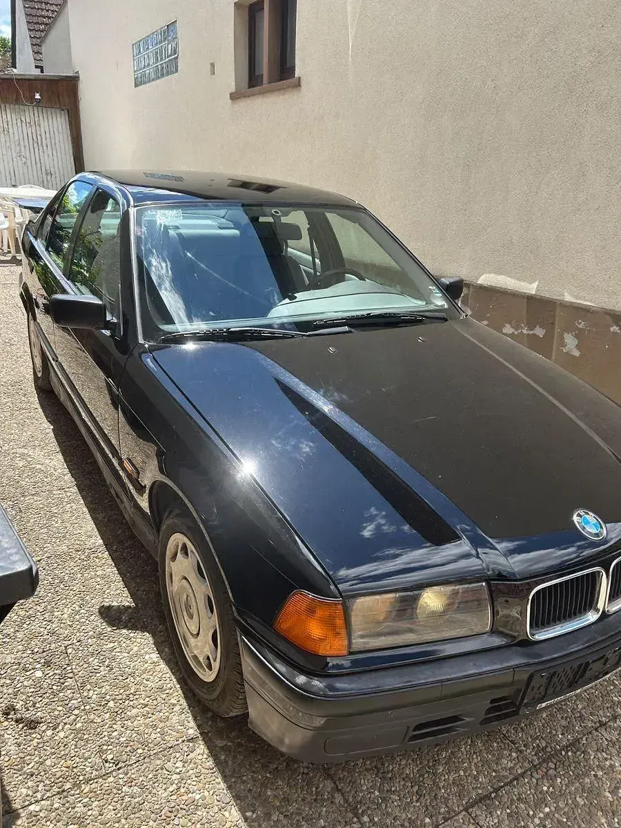 Gebraucht BMW 316 102 PS (75 kW) 1994 Limousine