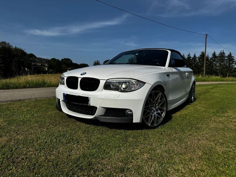 Weiß Gebraucht 2011 BMW 120 Cabriolet Performance Cabrio | 11.800 € (Etwas zu teuer) - Bild 1/4