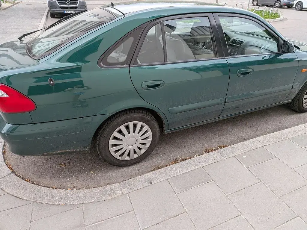 Gebraucht Mazda 626 Exclusive 116 PS (85 kW) 2000 Grün Limousine