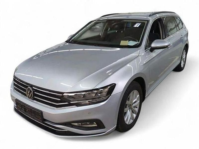 Silber Gebraucht 2022 VW Passat Business Kombi | 22.999 € (Guter Preis) - Bild 1/4
