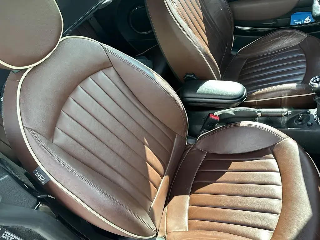 Gebraucht Mini Cooper Cabriolet 122 PS (89 kW) 2011 Schwarz Cabrio