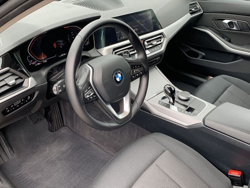 Gebraucht BMW 318 Advantage 156 PS (114 kW) 2022 Schwarz Kombi