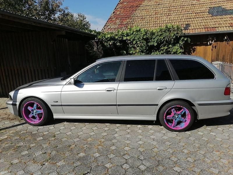 Silber Gebraucht 1998 BMW 528 Performance Kombi | 1.900 € (Superpreis) - Bild 1/4