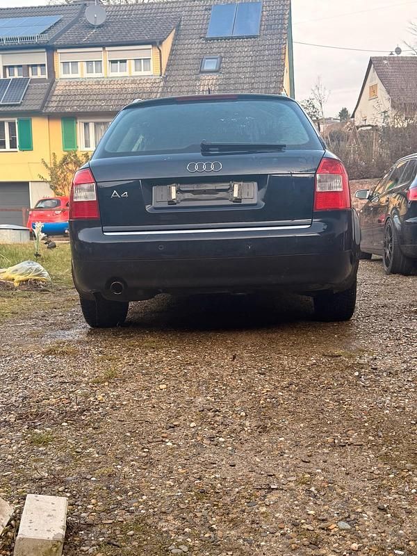 Gebraucht Audi A4 150 PS (110 kW) 2003 Blau Kombi