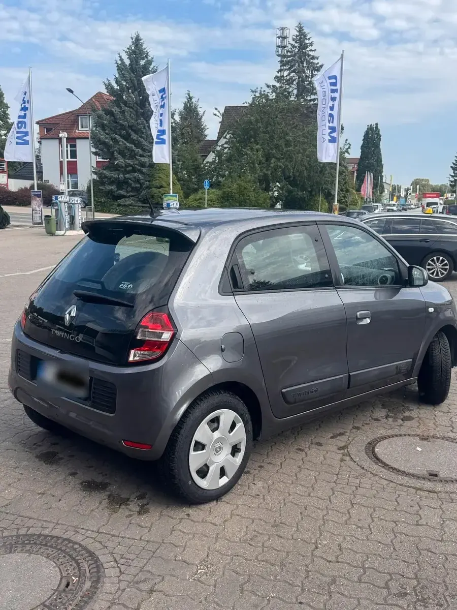 Gebraucht Renault Twingo Intens 70 PS (51 kW) 2017 Grau Kleinwagen