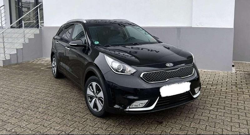 Gebraucht Kia Niro Premium 105 PS (77 kW) 2016 SUV