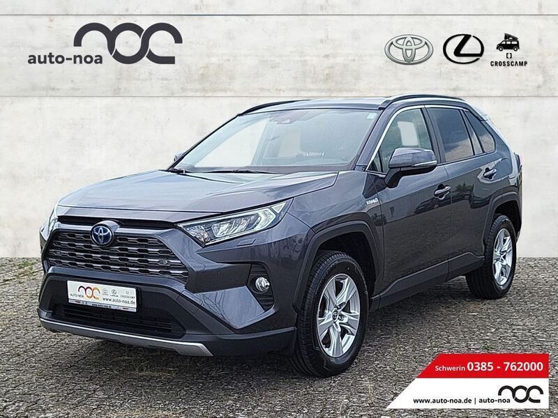 Grau Gebraucht 2021 Toyota RAV4 Hybrid Comfort SUV | 32.990 € (Fairer Preis) - Bild 1/4