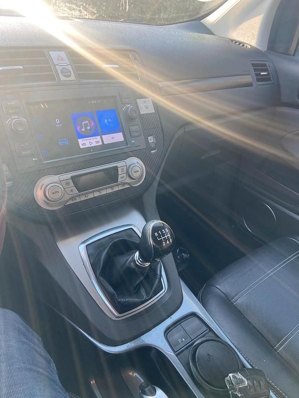 Gebraucht Ford Kuga 136 PS (100 kW) 2009 Silber SUV