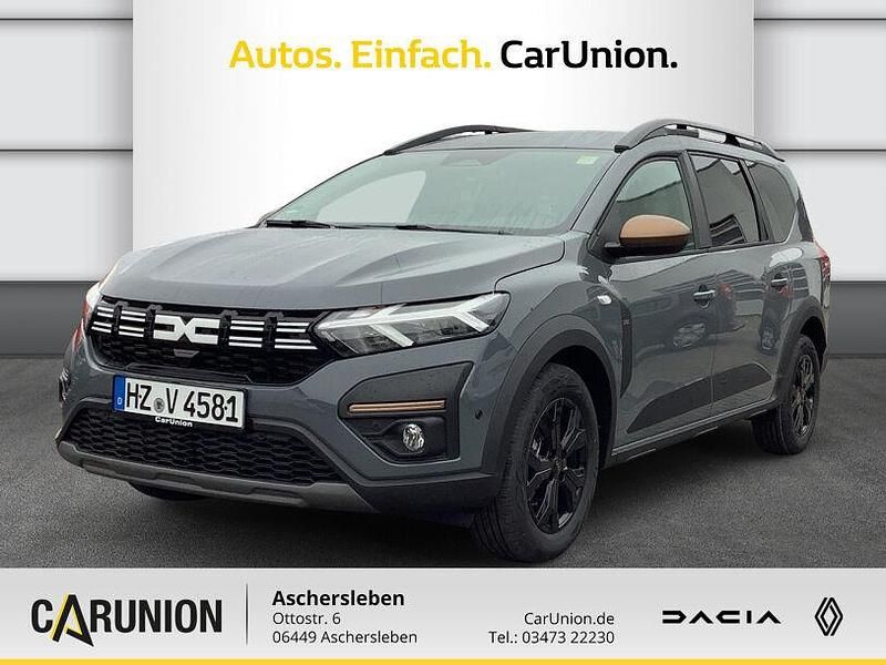 Schiefergrau Gebraucht 2024 Dacia Jogger Extreme Van / Kleinbus | 23.429 € (Etwas zu teuer) - Bild 1/4