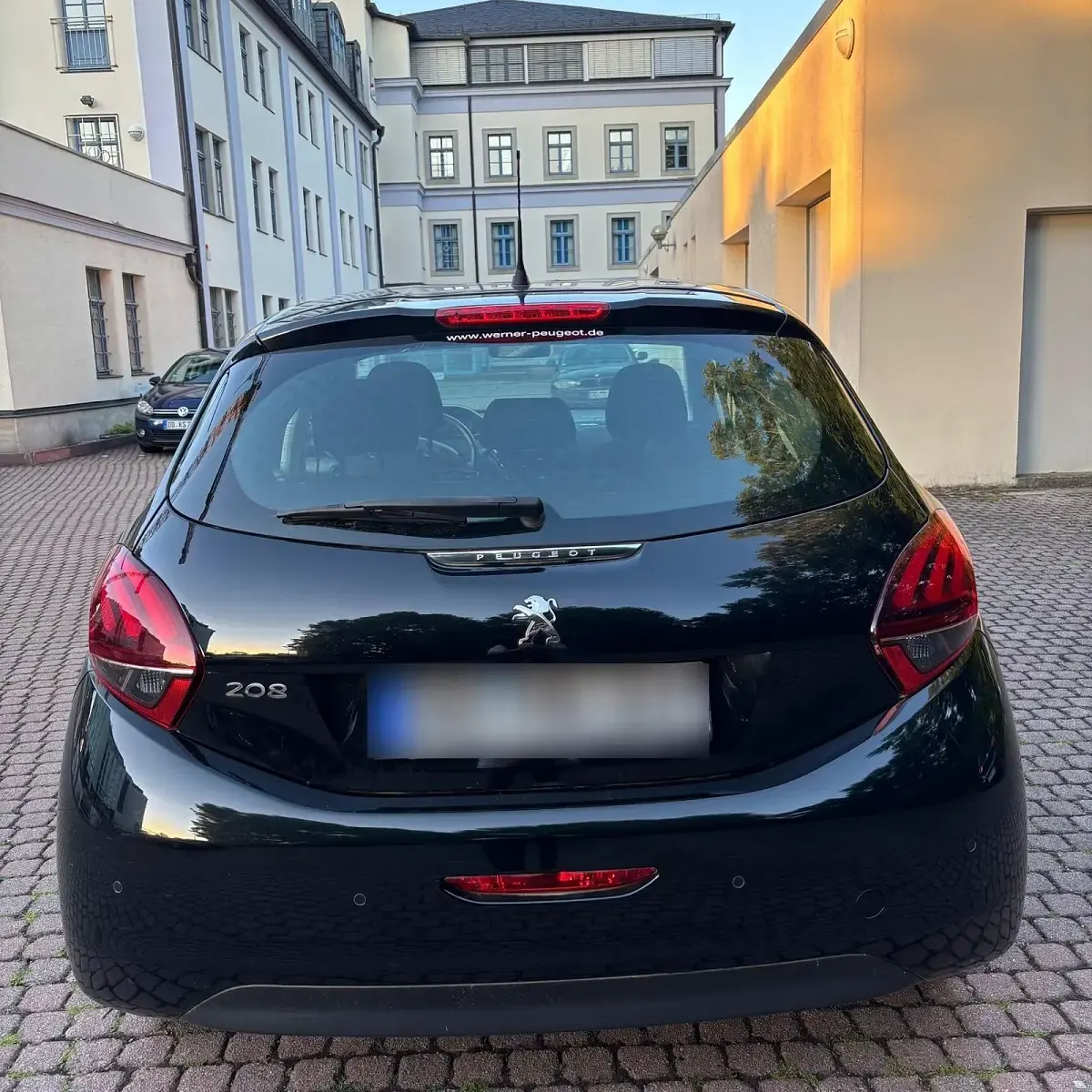 Gebraucht Peugeot 208 83 PS (61 kW) 2019 Schwarz Kleinwagen
