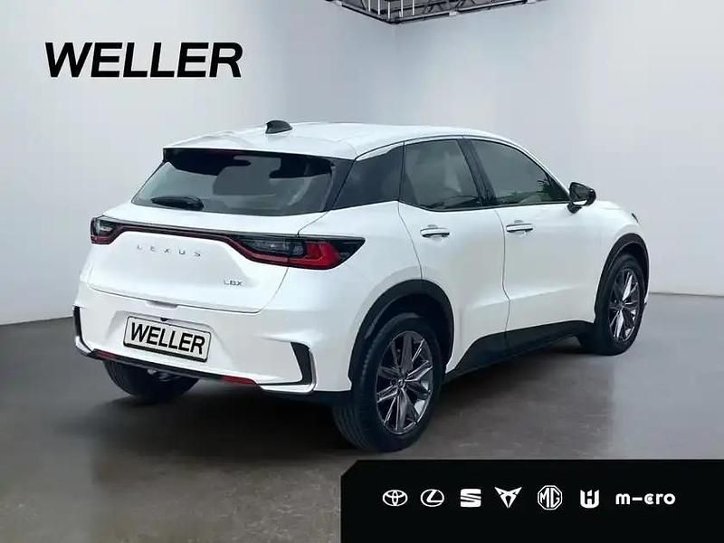 Gebraucht Lexus LBX 136 PS (100 kW) 2025 Weiss SUV