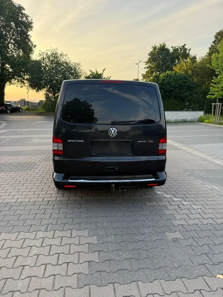 Gebraucht VW Multivan 174 PS (127 kW) 2008 Schwarz Van / Kleinbus