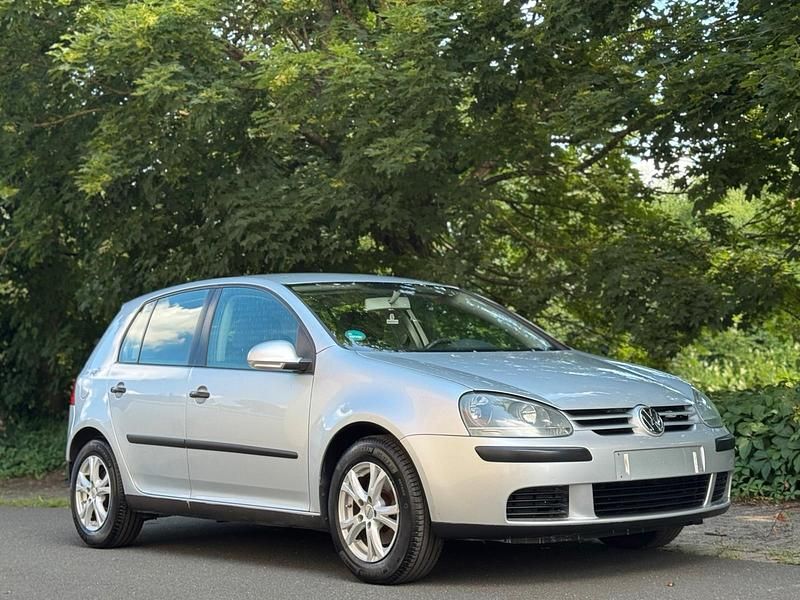 Silber Gebraucht 2004 VW Golf V Limousine | 2.999 € (Fairer Preis) - Bild 1/4