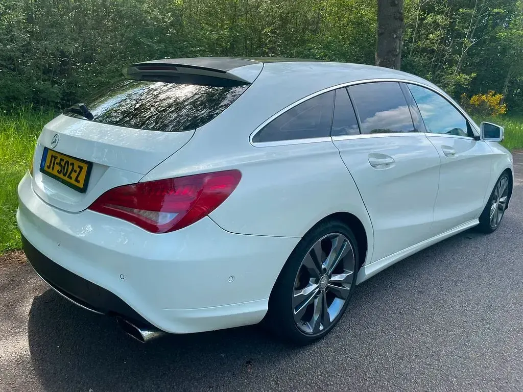Gebraucht Mercedes CLA200 Shooting Brake Edition 136 PS (100 kW) 2016 Weiß Kombi