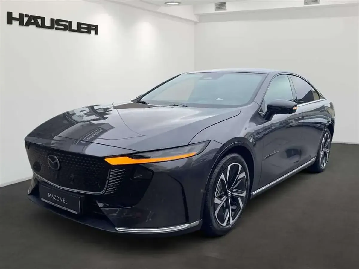 Usata Mazda 6e 189 kW (258 CV) 2025 Grigio Berlina