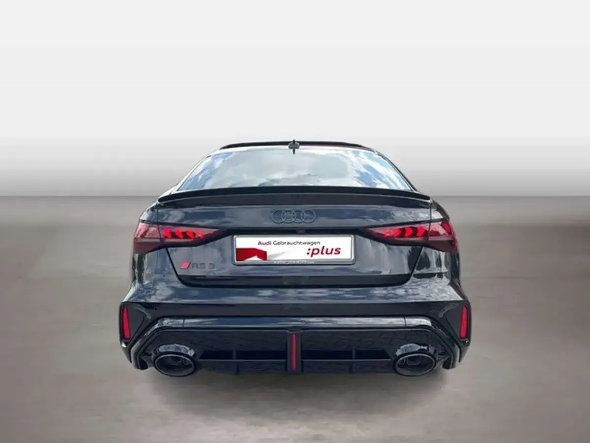 Gebraucht Audi RS3 Comfort 400 PS (294 kW) 2026 Individuallackierungen audi... Limousine