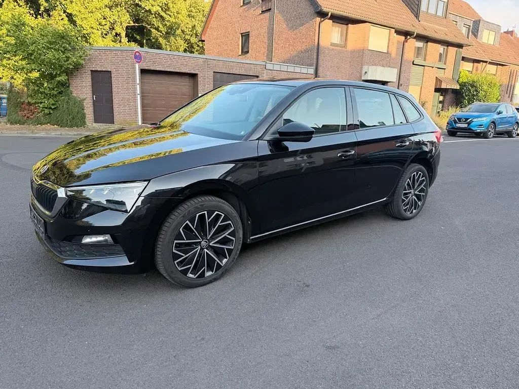 Gebraucht Skoda Scala Ambition 116 PS (85 kW) 2019 Schwarz Kleinwagen