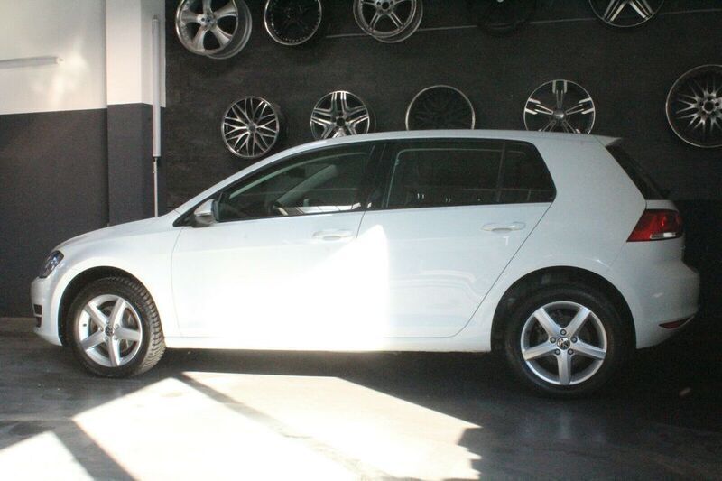 Gebraucht VW Golf VII Trendline 86 PS (63 kW) 2013 Weiß Limousine