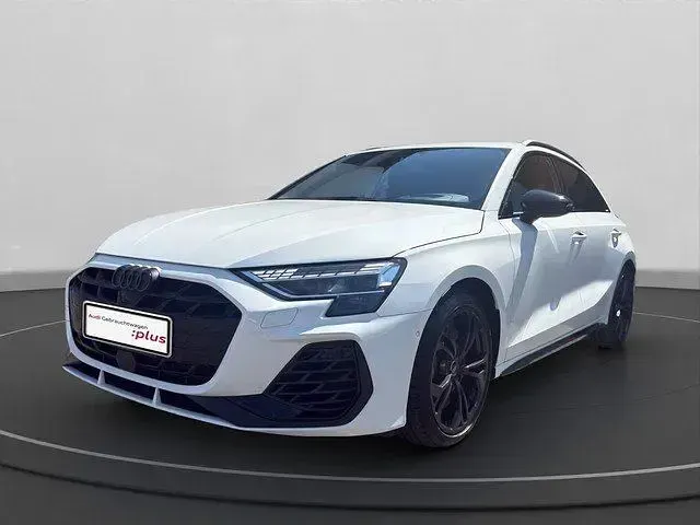Gebraucht Audi S3 Sport 333 PS (244 kW) 2025 Arkonaweiss Limousine
