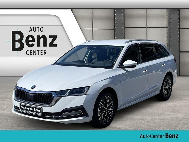 Weiß Gebraucht 2023 Skoda Octavia Style Kombi | 27.490 € (Fairer Preis) - Bild 1/4