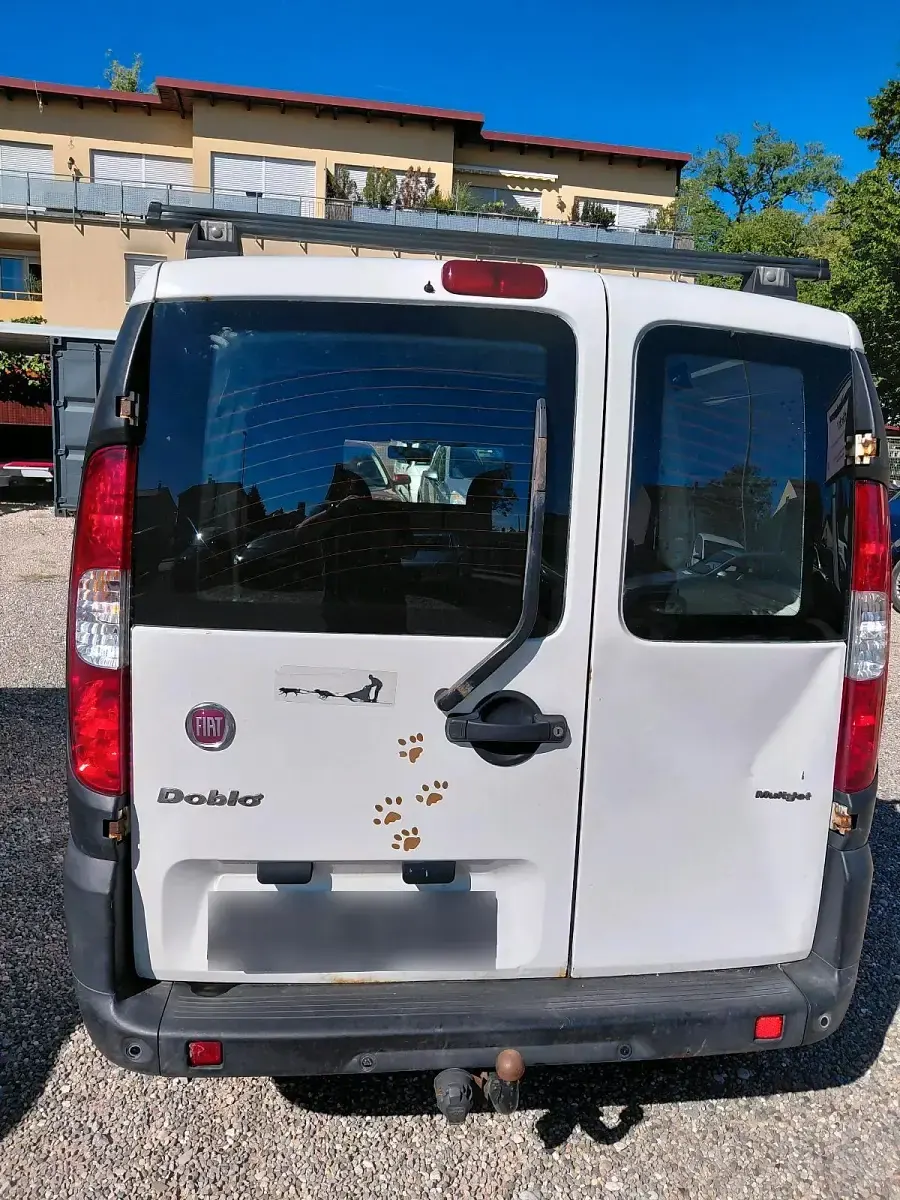 Gebraucht Fiat Doblò 120 PS (88 kW) 2008 Weiß Van / Kleinbus