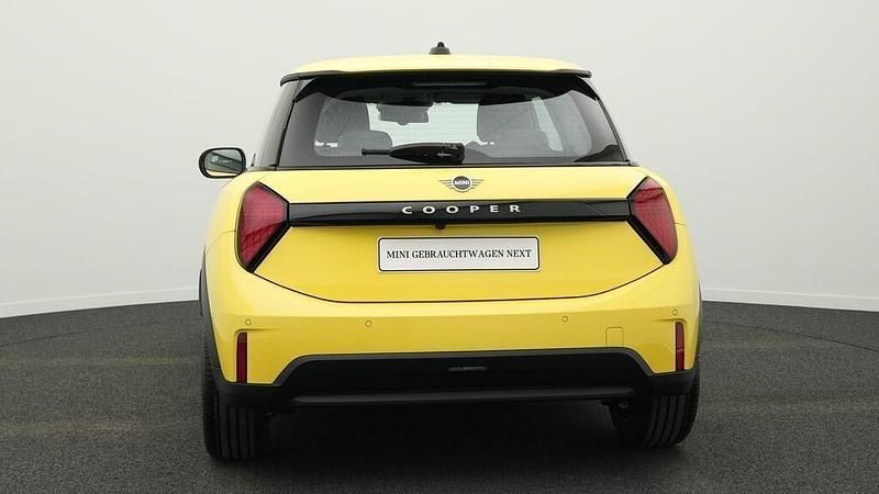Gebraucht Mini Cooper 114 kW (156 PS) 2025 Gelb Kleinwagen