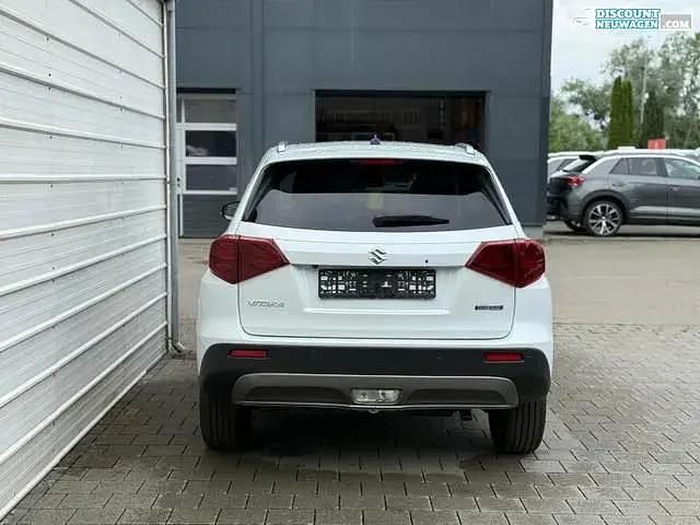 Cool white pearl Neu 2025 Suzuki Vitara Comfort+ SUV | 25.390 € (Etwas zu teuer) - Bild 1/4