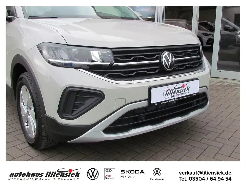 Gebraucht VW T-Cross Life 95 PS (69 kW) 2025 Grau SUV