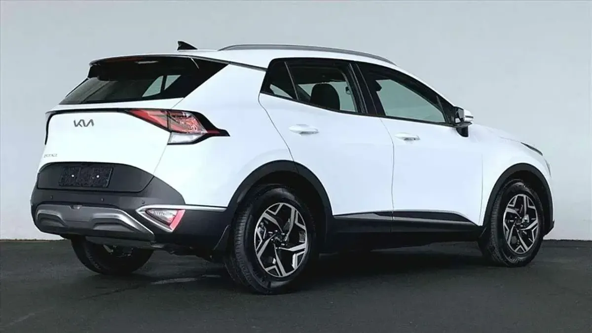 Gebraucht Kia Sportage Urban 162 PS (119 kW) 2024 Weiß SUV