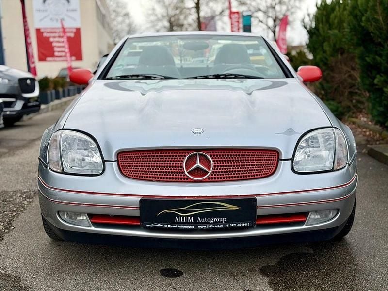 Gebraucht Mercedes SLK230 193 PS (141 kW) 1999 Silber Cabrio