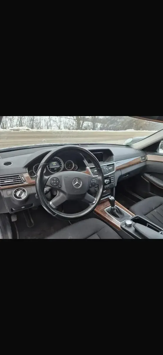 Gebraucht Mercedes E200 136 PS (100 kW) 2012 Limousine