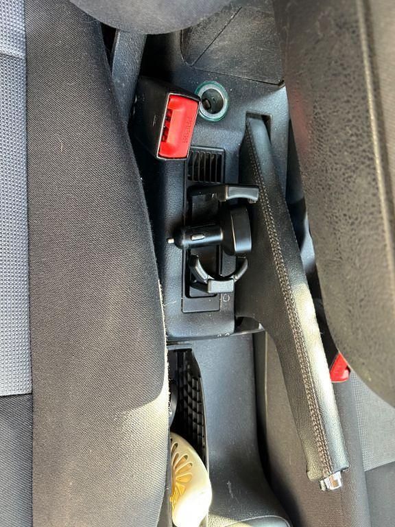 Silber Gebraucht 2003 Skoda Octavia Limousine | 1.800 € (Fairer Preis) - Bild 1/4