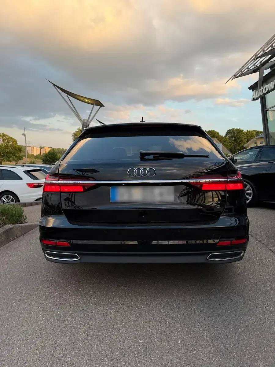 Gebraucht Audi A6 299 PS (219 kW) 2022 Schwarz Kombi