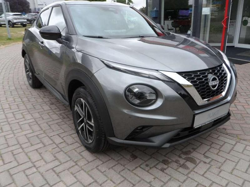 Grau Neu 2025 Nissan Juke N-Connecta SUV | 27.650 € (Fairer Preis) - Bild 1/4