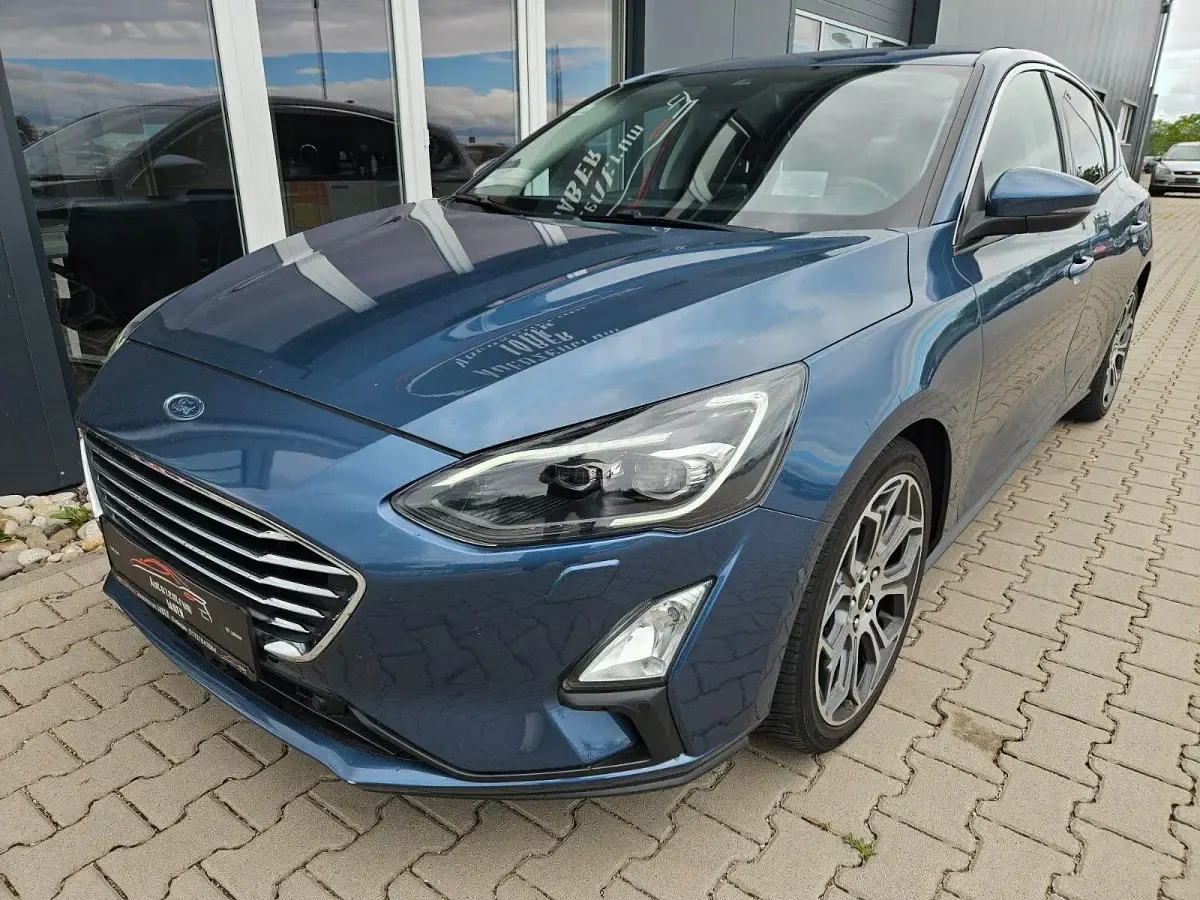 Gebraucht Ford Focus Titanium 125 PS (91 kW) 2018 Blau Limousine