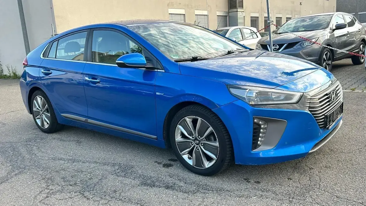 Gebraucht Hyundai Ioniq 105 PS (77 kW) 2018 Blau Kleinwagen