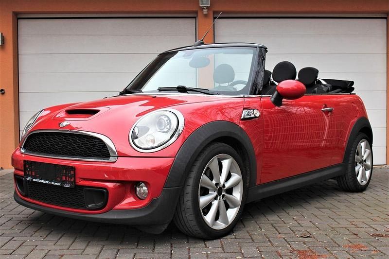 Gebraucht Mini Cooper S Cabriolet 184 PS (135 kW) 2011 Rot Cabrio