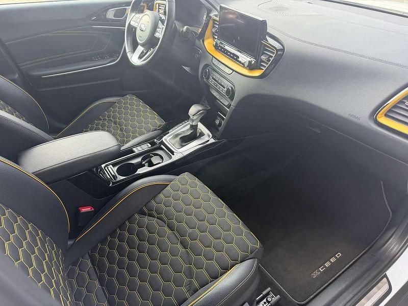 Gebraucht Kia XCeed Xdition 160 PS (117 kW) 2022 (hw2) deluxeweiss met. SUV